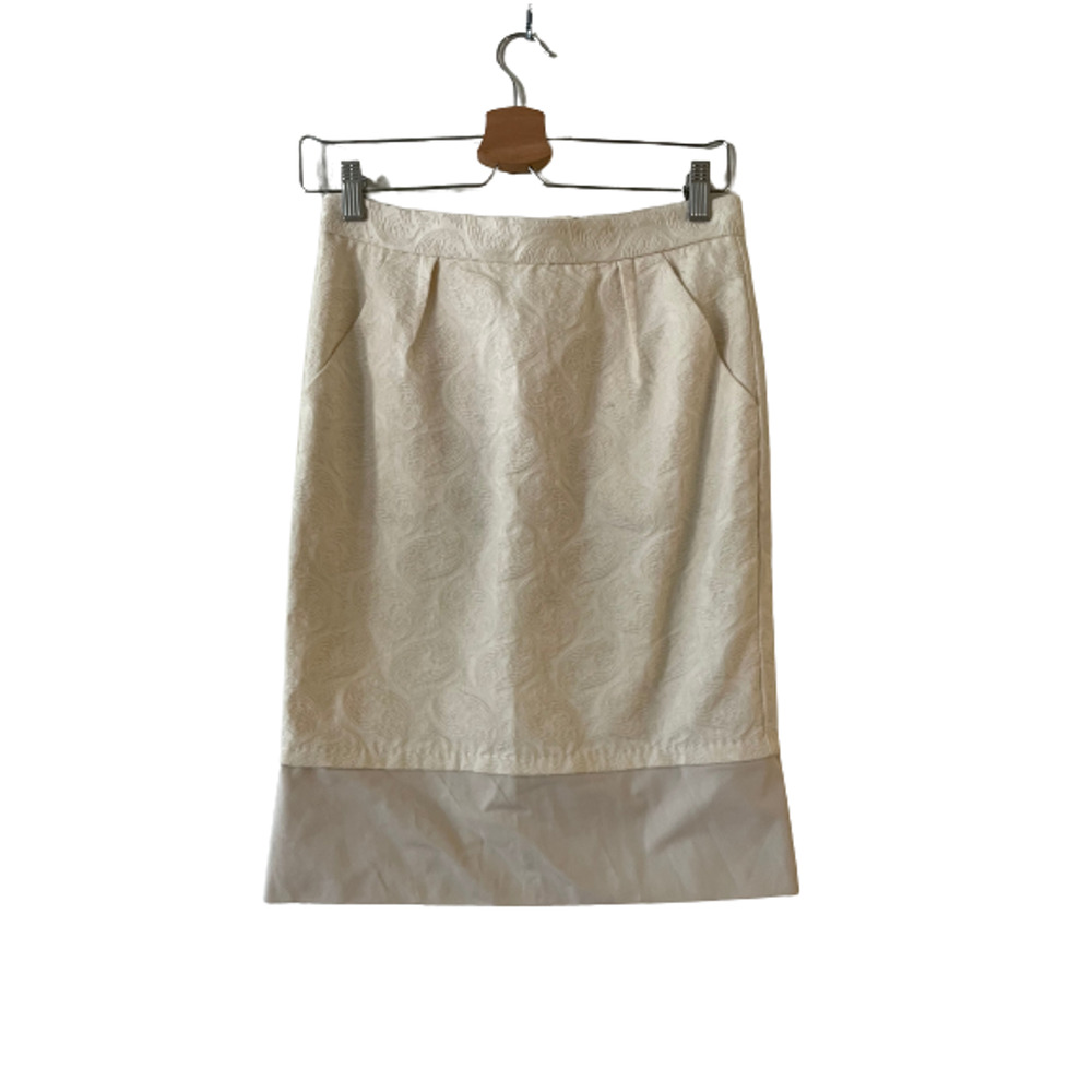 BCBGMaxAzria Jaden Pencil Skirt Size 0 Textured Jacquard Paisley Back-Zip Ivory